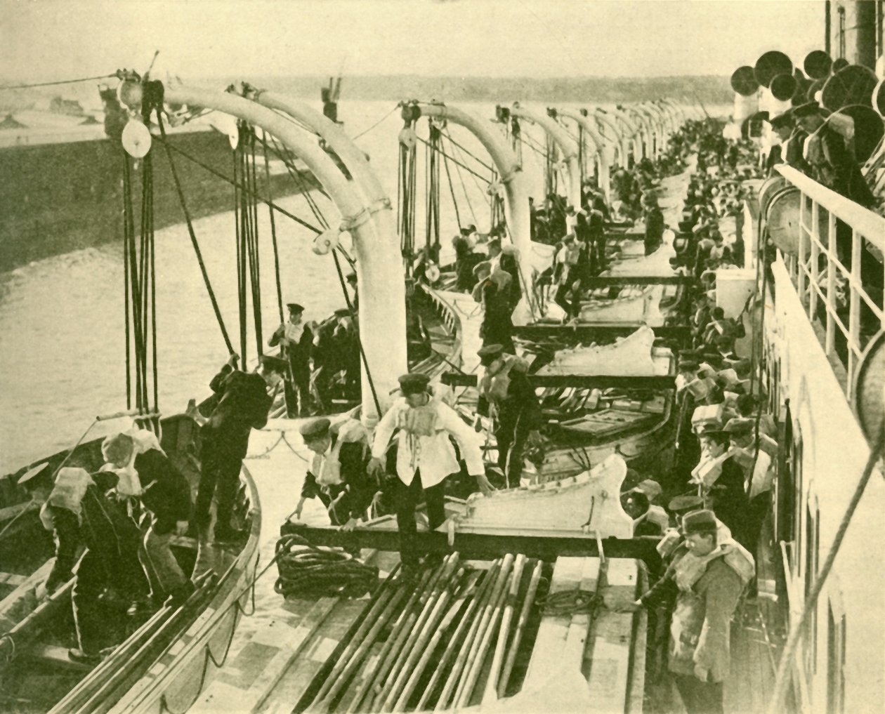 Broca de barco a bordo do Aquitania., C1930. de Unbekannt