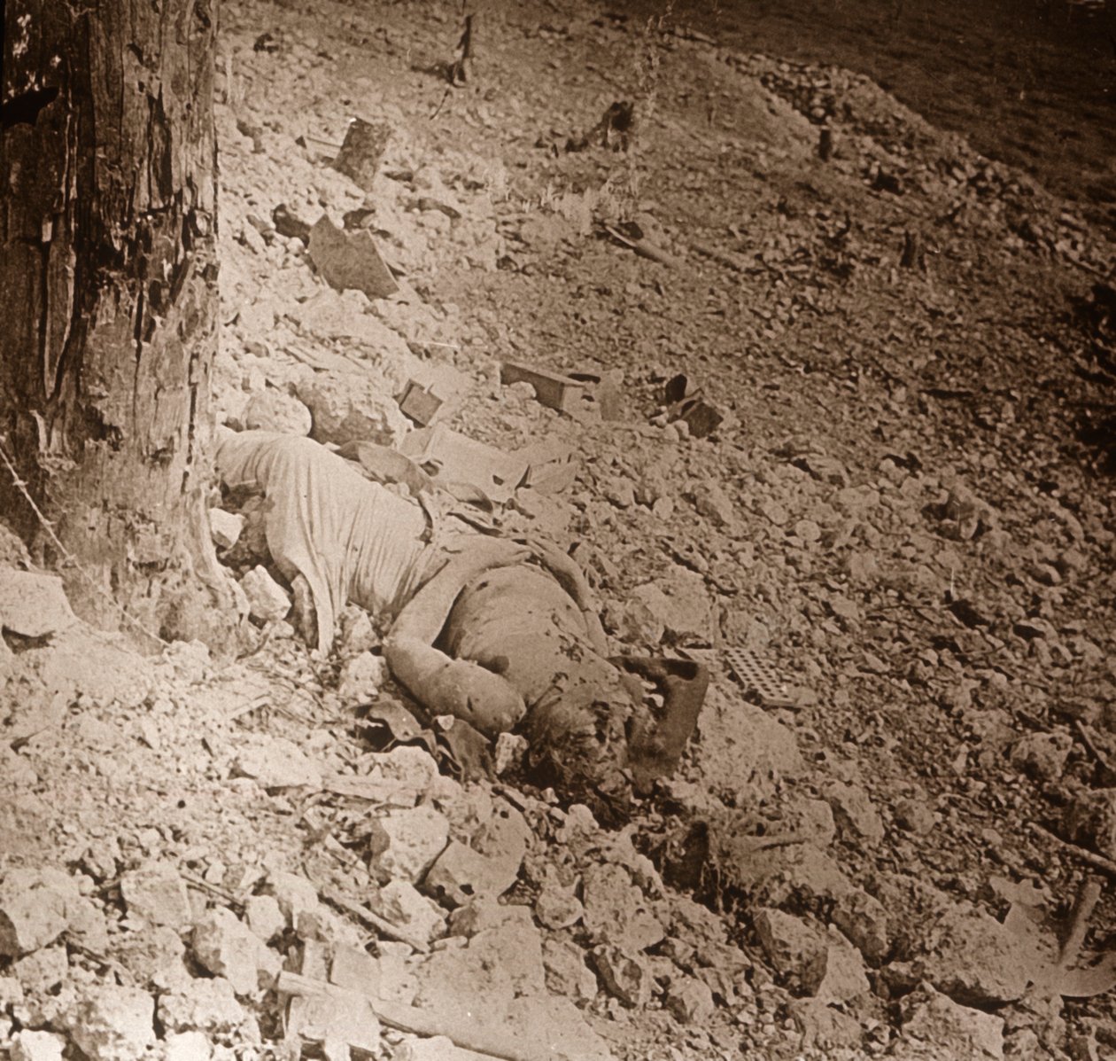 Corpo de soldado morto, c1914-c1918 de Unbekannt