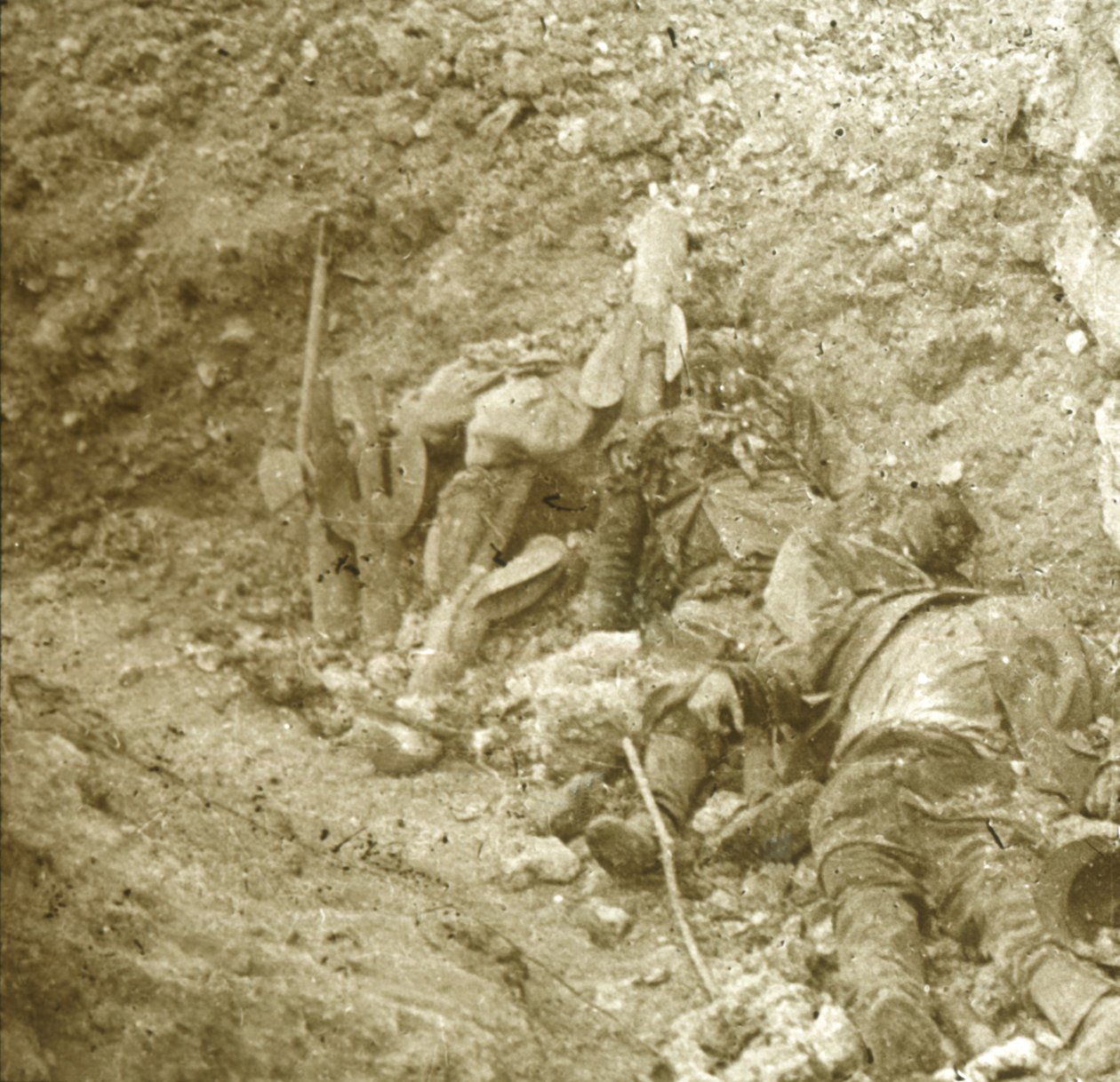 Corpo de soldado morto, c1914-c1918 de Unbekannt