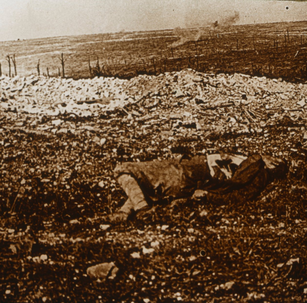 Corpo com fogo à distância, c1914-c1918 de Unbekannt