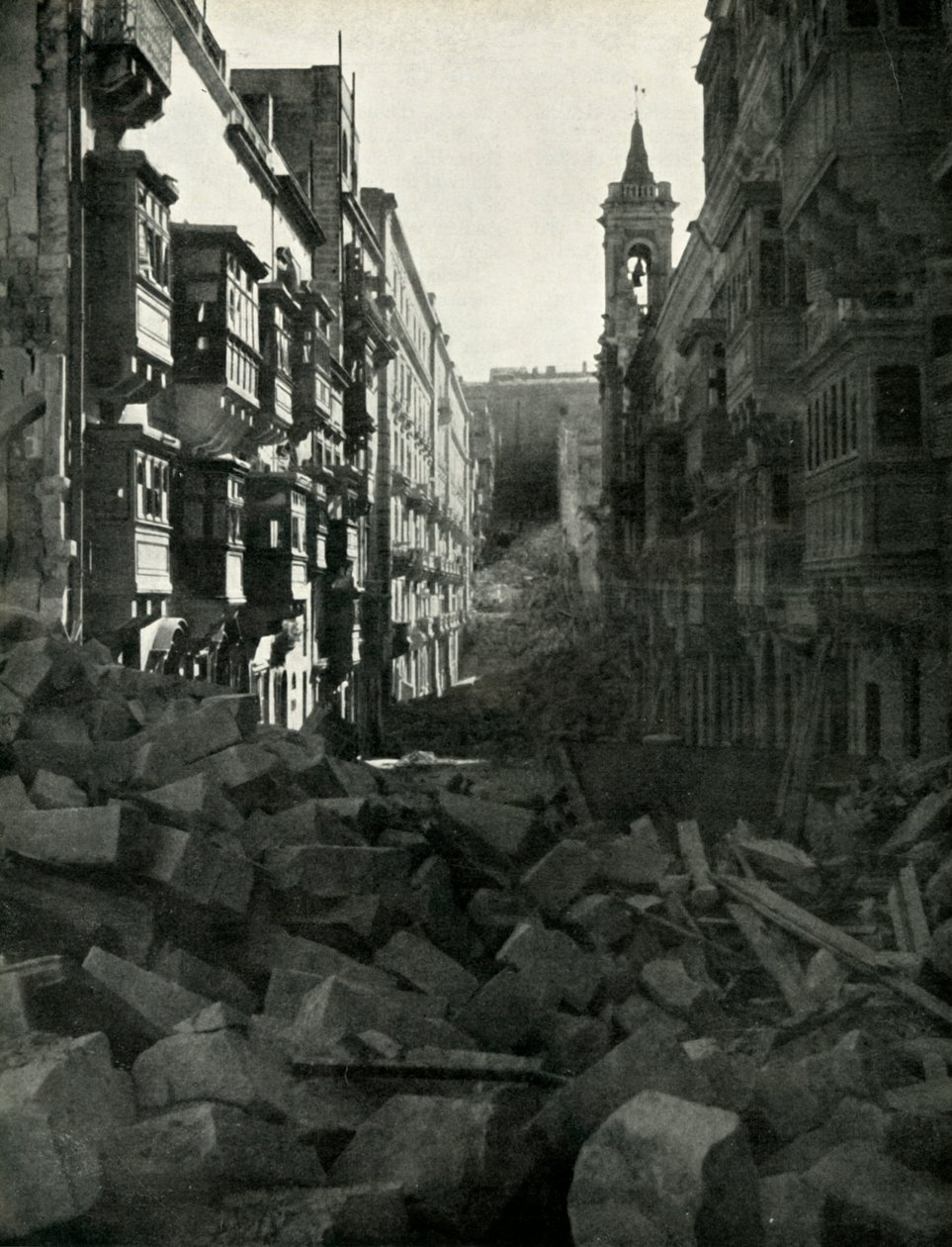 Dano de bomba em uma rua maltesa, Segunda Guerra Mundial, 1942 1944. de Unbekannt