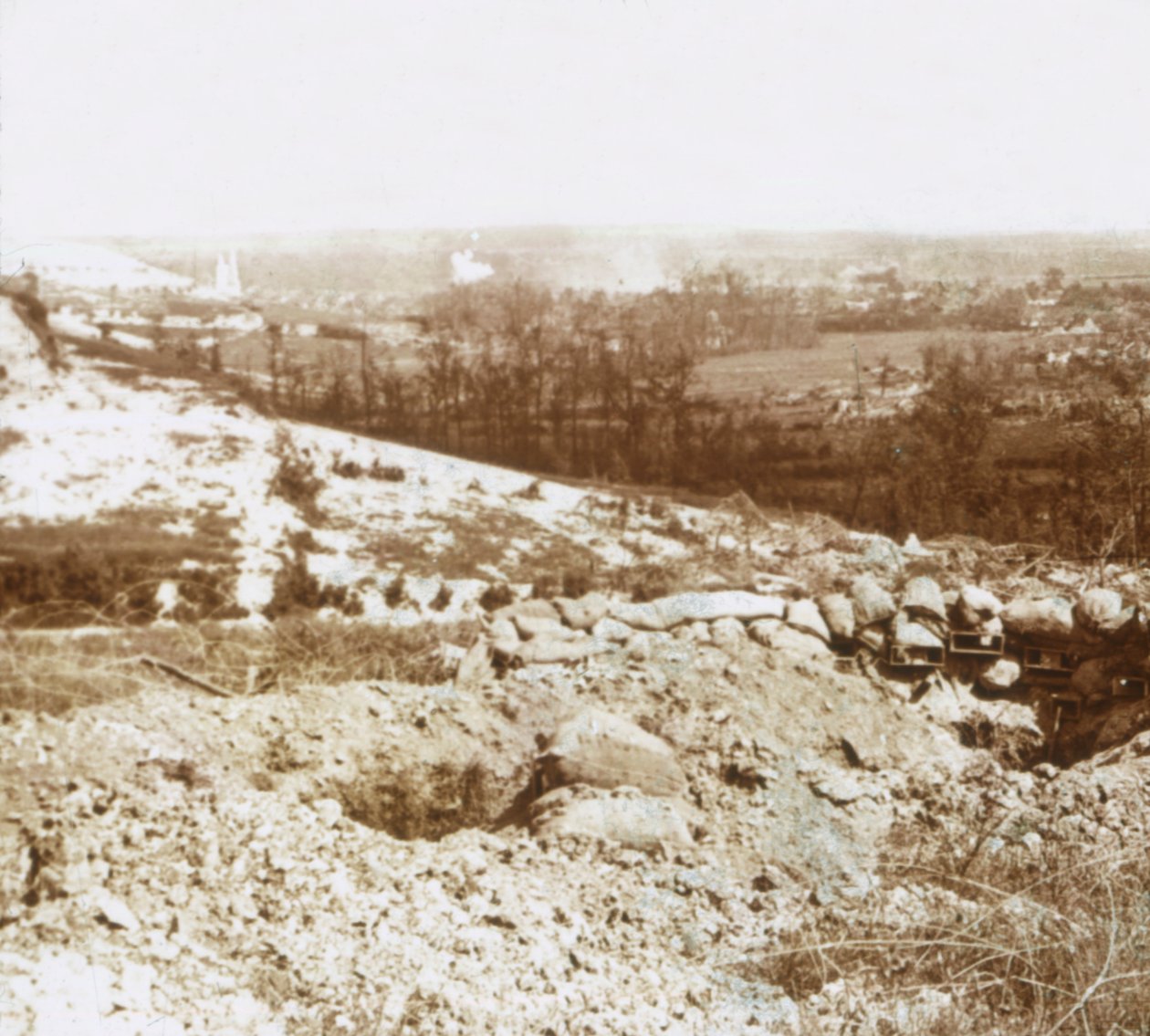 Bombardeio, Ablain-Saint-Nazaire, Norte da França, c1914-c1918 de Unbekannt