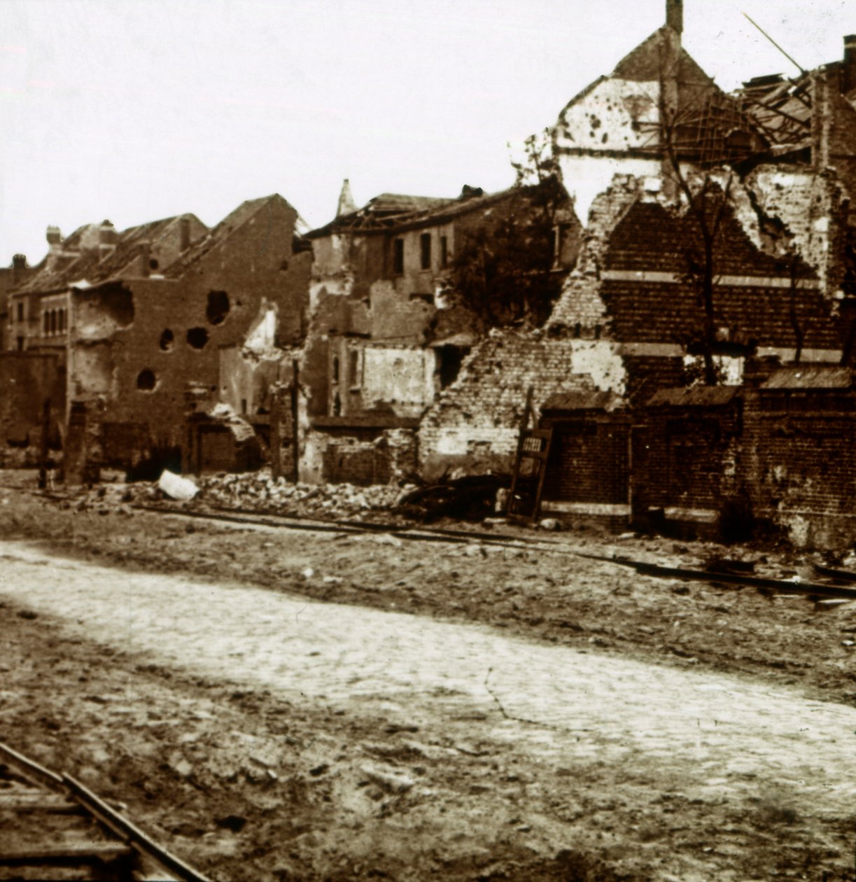 Edifícios bombardeados, Nieuwpoort, Flandres, Bélgica, c1914-c1918 de Unbekannt