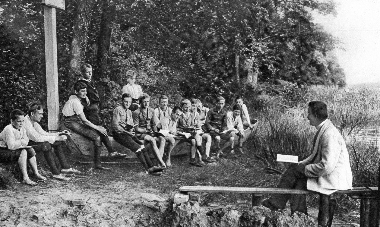 Meninos estudando natureza, Alemanha, 1922 de Unbekannt