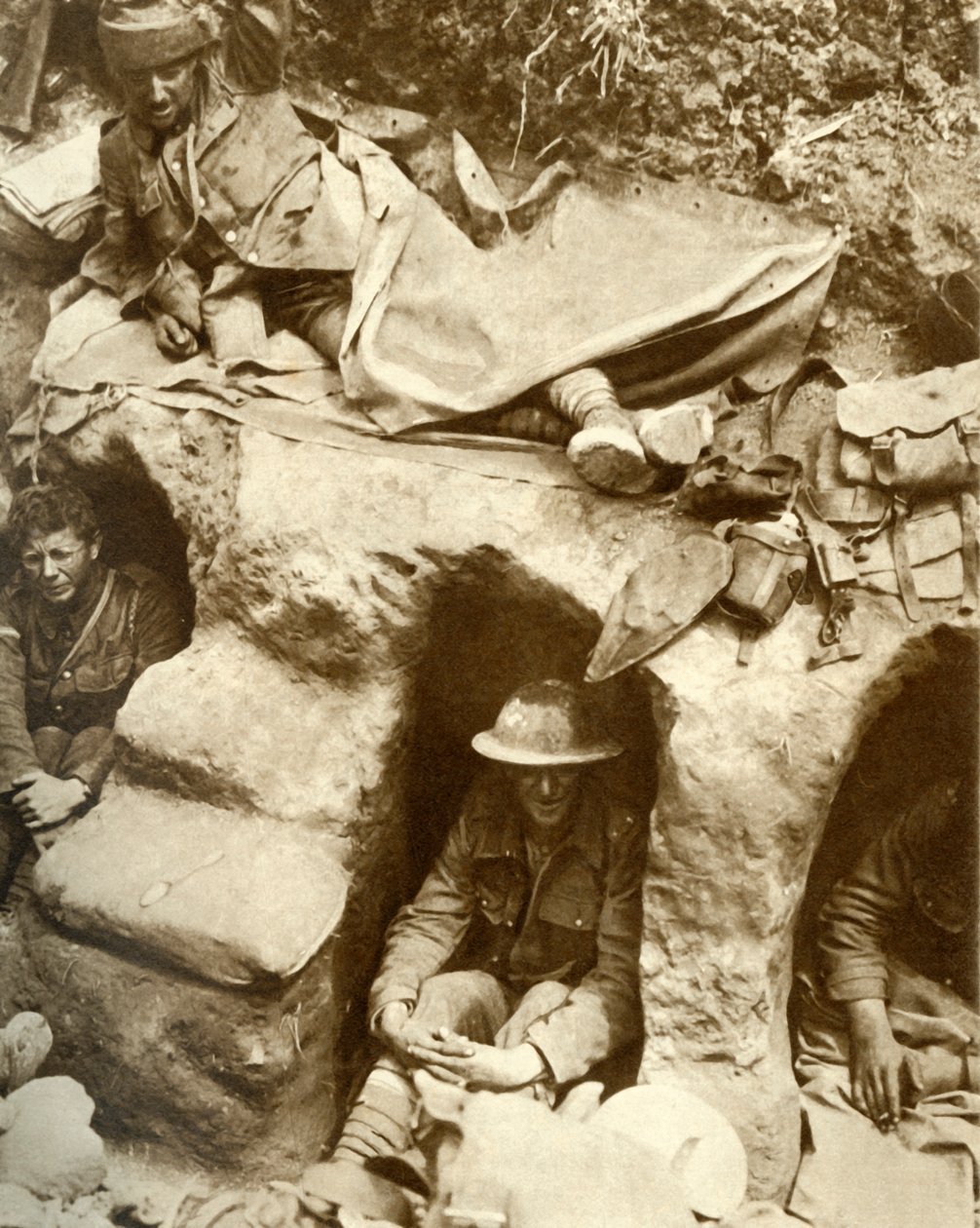 Soldados britânicos nas trincheiras em Thiepval Wood, França, Primeira Guerra Mundial, 1916, 1935. de Unbekannt