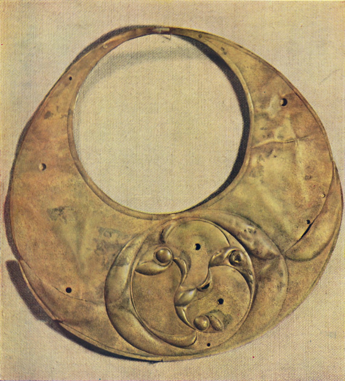 Crescente de bronze de Llyn Cerrig, Anglesea, 1946 de Unbekannt