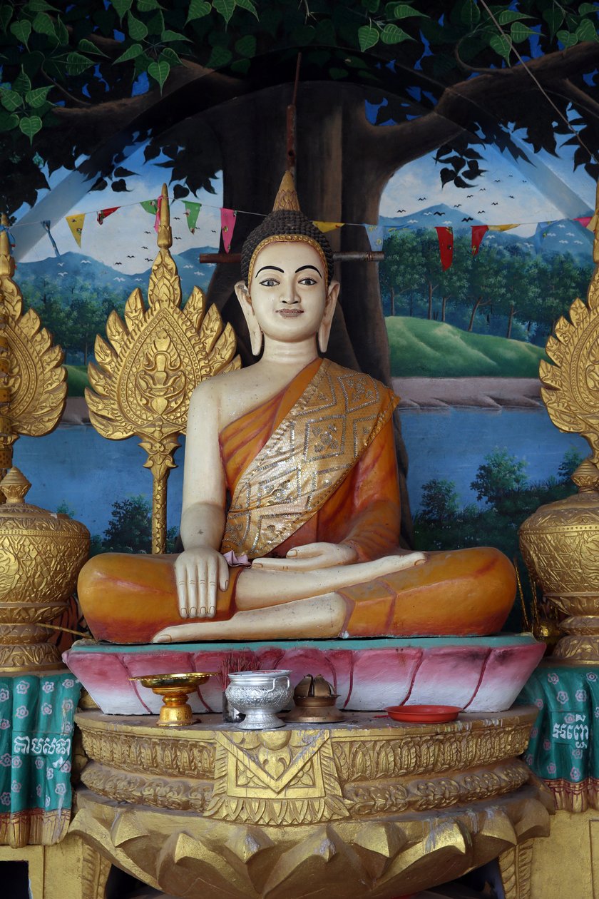 Estátua de Buda num templo Khmer. Camboja de Unbekannt