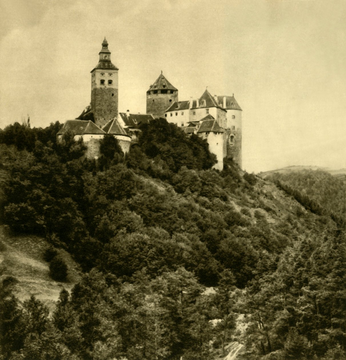 Castelo Schlaining, Burgenland, Áustria, c1935. de Unbekannt