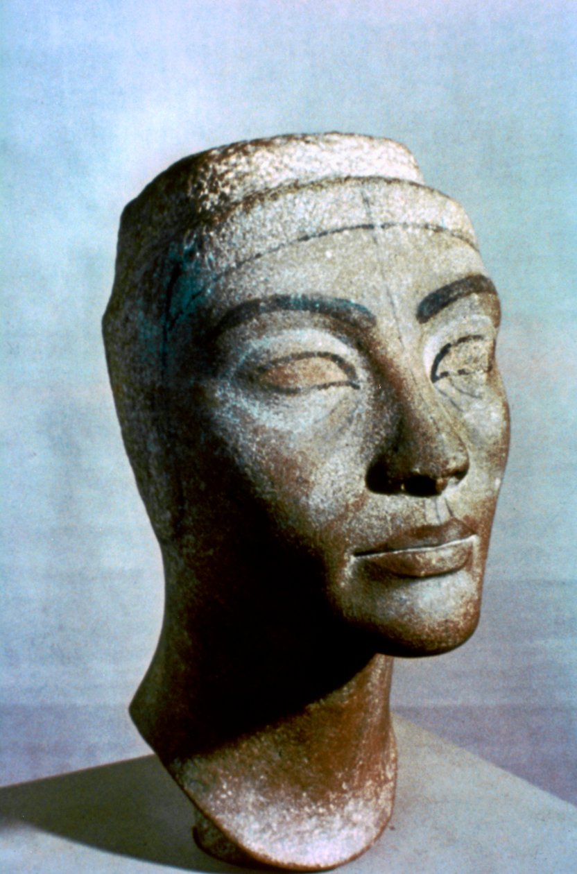 Busto de Nefertiti, Egito, 1375 aC de Unbekannt