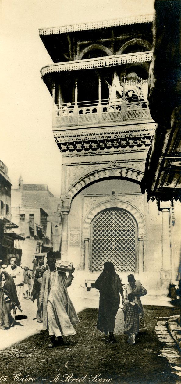 Cairo - uma cena de rua, c1918-c1939. de Unbekannt
