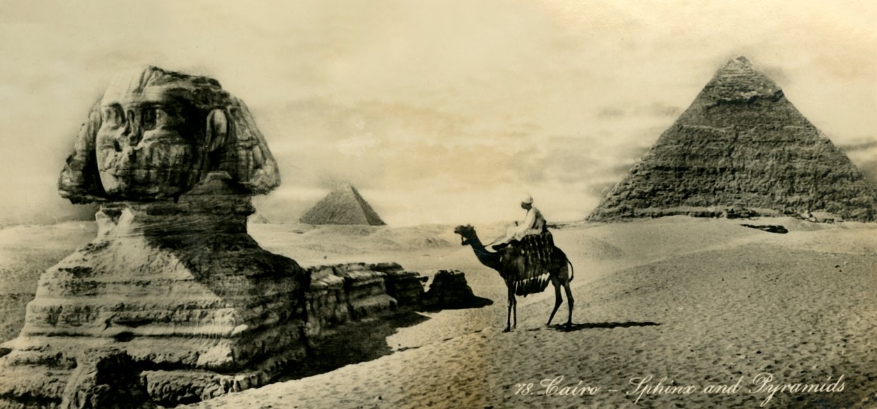 Cairo - Esfinge e pirâmides, c1918-c1939. de Unbekannt