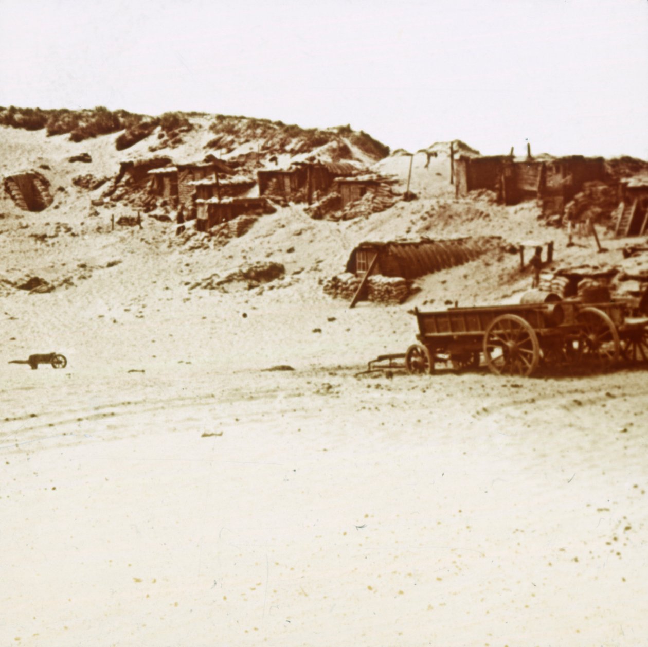 Cantonamento nas dunas, Koksijde, Flandres, Bélgica, c1914-c1918 de Unbekannt