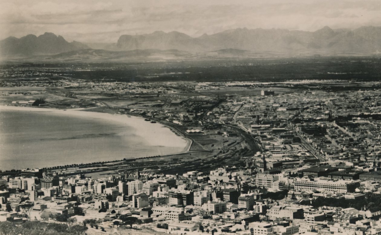 Cape Town - baía da tabela com Stellenbosch e hotentots Holland Mountains, África do Sul. de Unbekannt