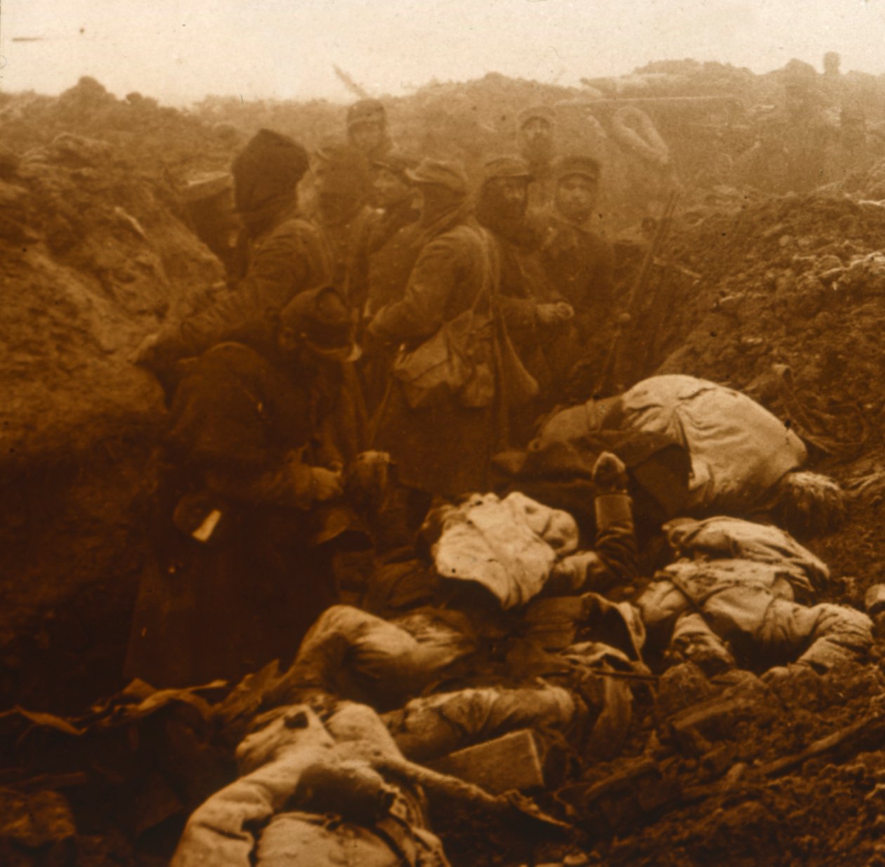 Trincheiras capturadas, Les Éparges, norte da França, c1914-c1918. de Unbekannt