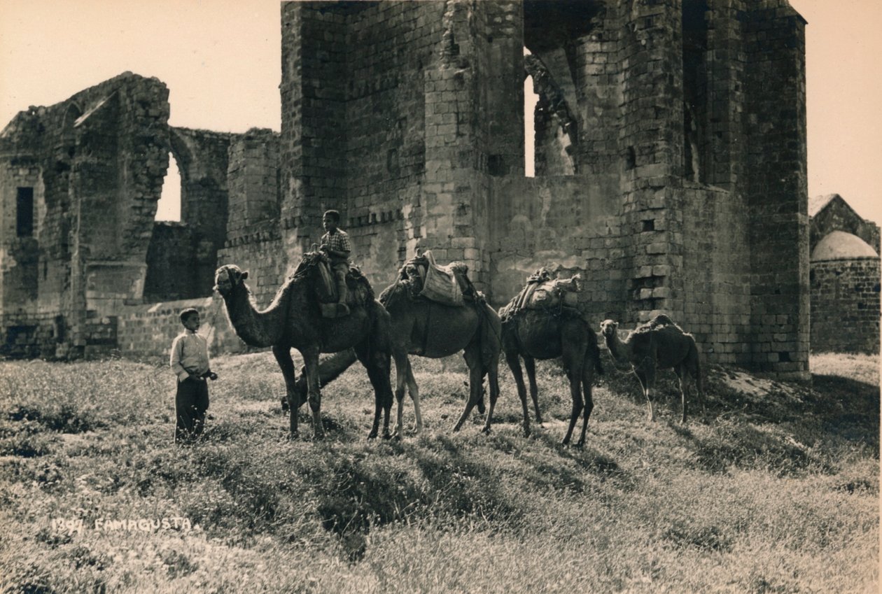 Igrejas Carmelitas e Armênias no Bastião Martinengo, Famagusta, Chipre do Norte, 1936 de Unbekannt