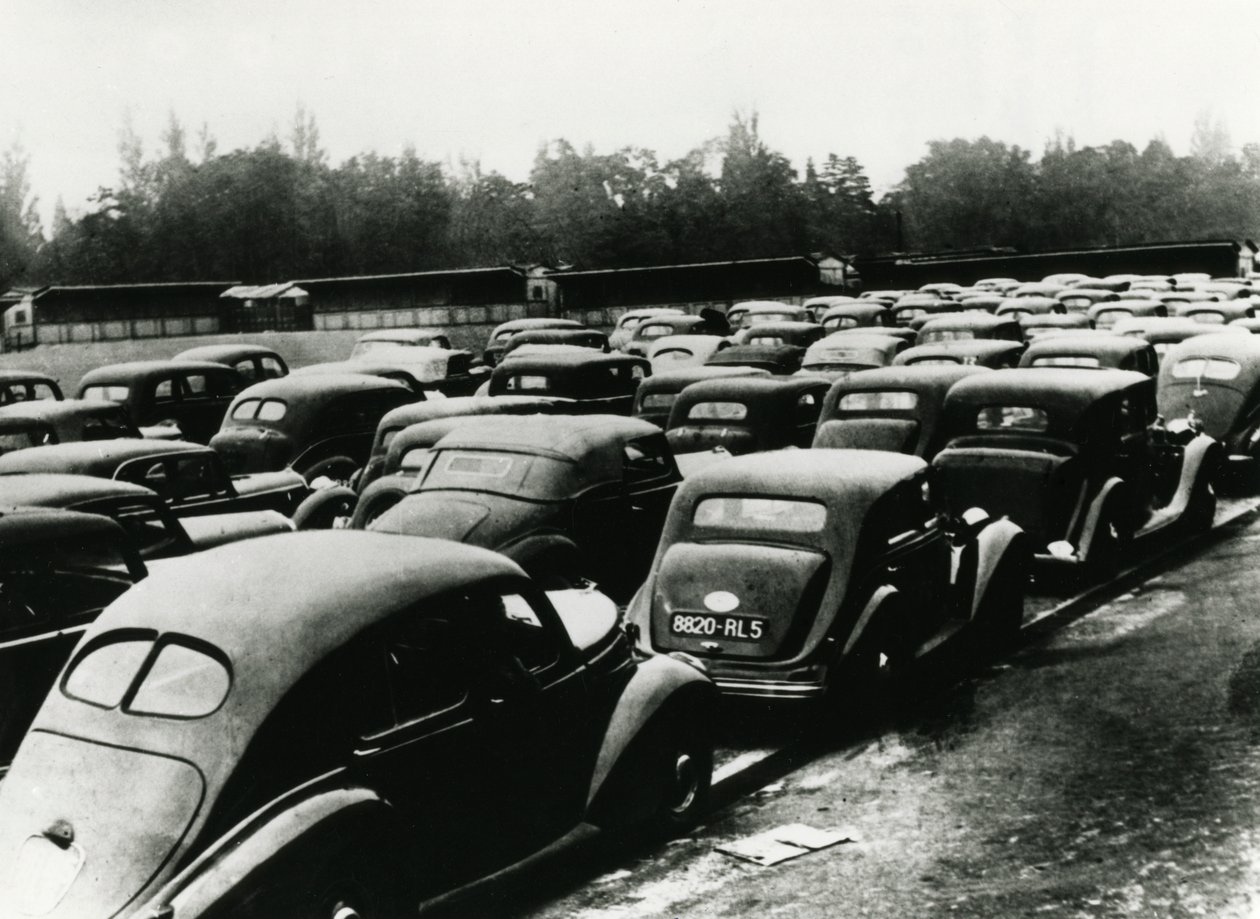 Carros confiscados pelos alemães ocupantes, Vincennes, Paris, 1940-1944 de Unbekannt