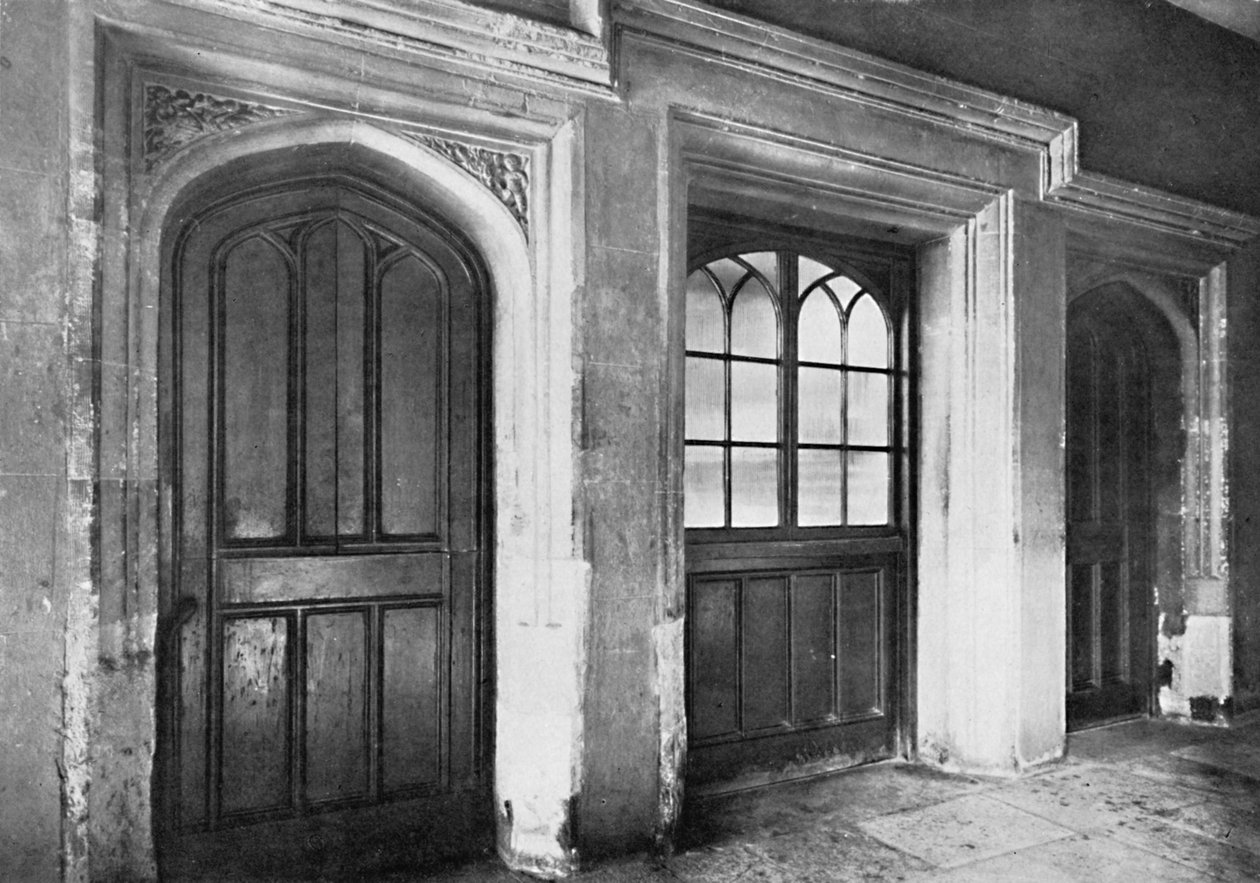 Charterhouse. Portas que Conduzem da Passagem de Tela do Salão para a Cozinha e os Escritórios, 192 de Unbekannt
