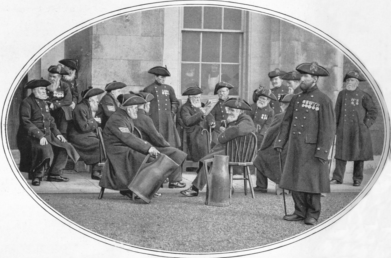 Chelsea pensioners with black jacks, Londres, c1901 1901 de Unbekannt