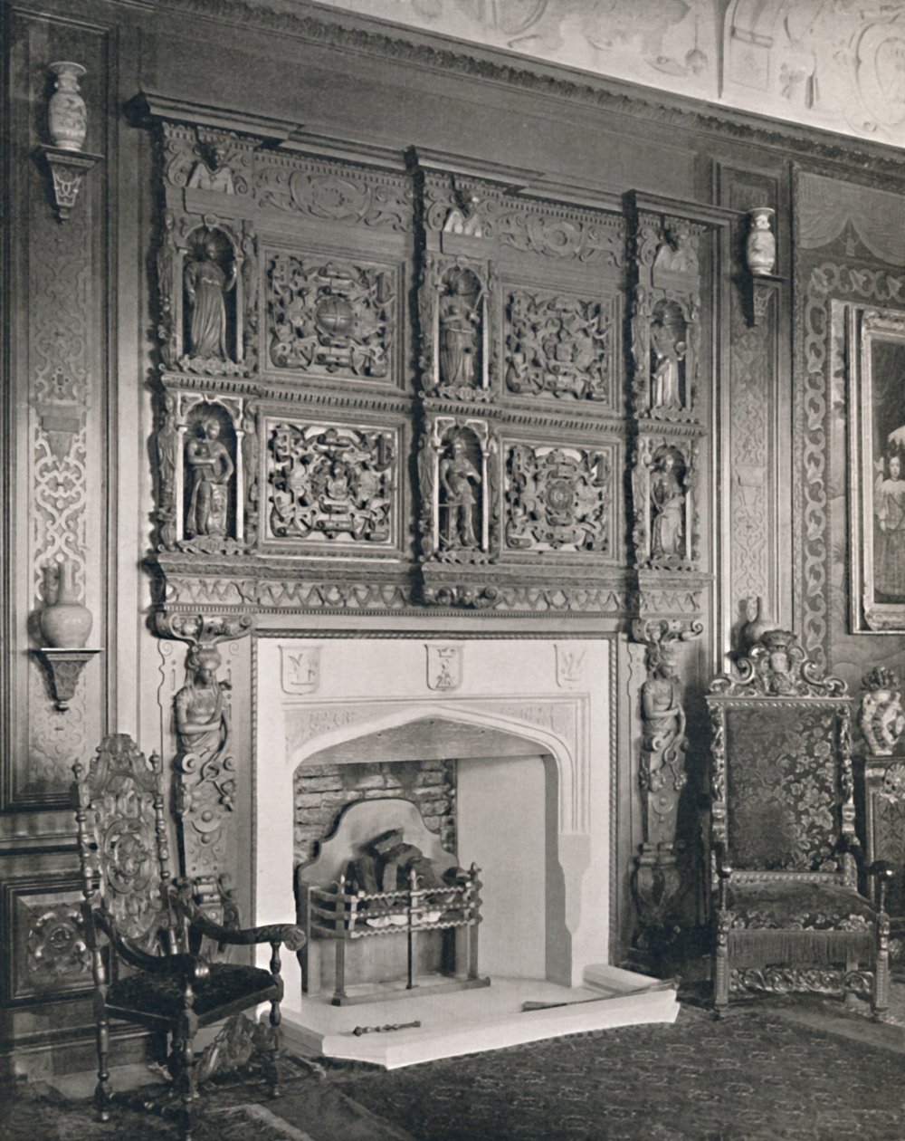 Peça de chaminé na sala de estar do rei William, Castle Ashby, 1927 de Unbekannt