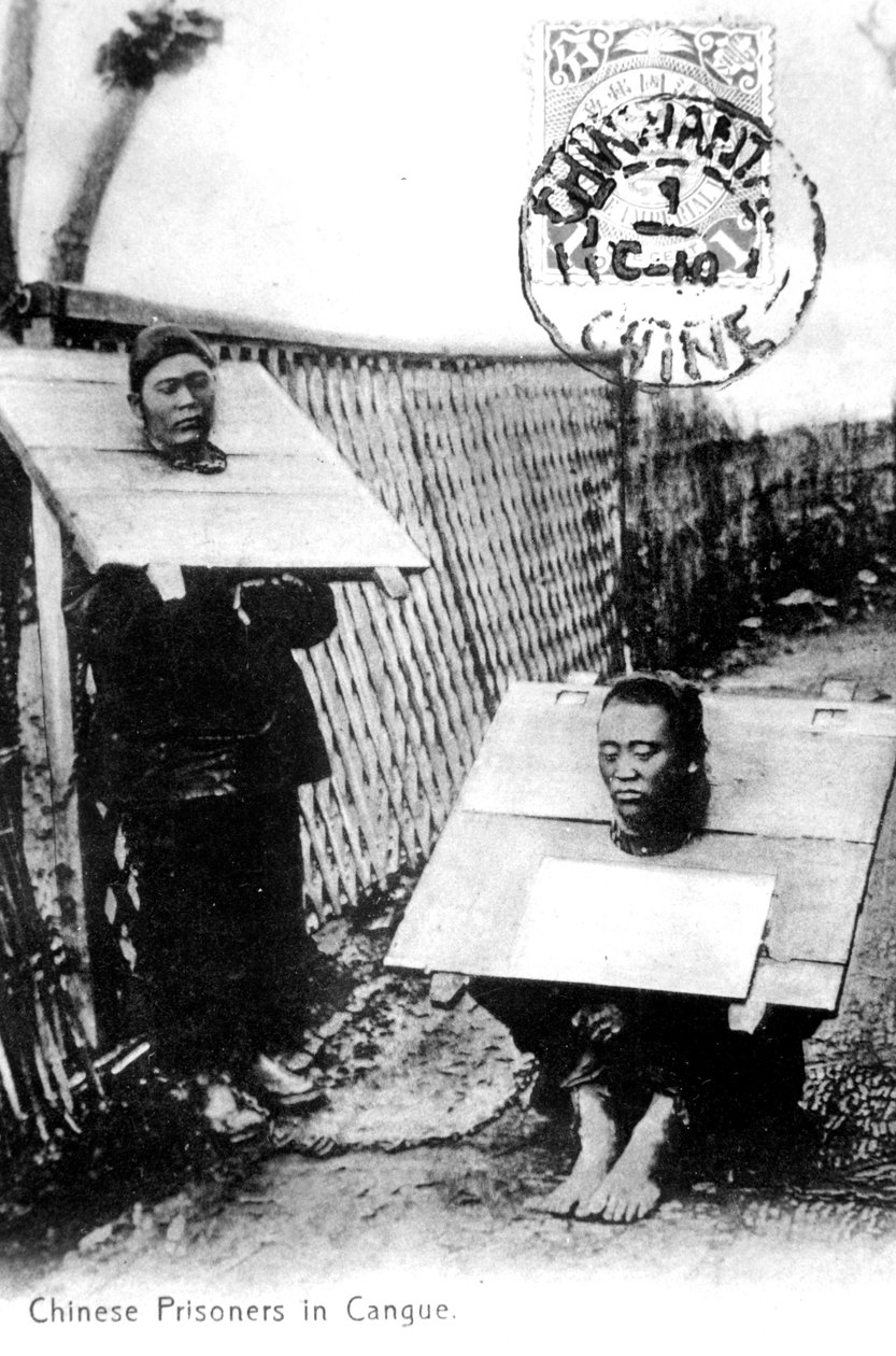 Prisioneiros chineses em cangues, 1910 de Unbekannt
