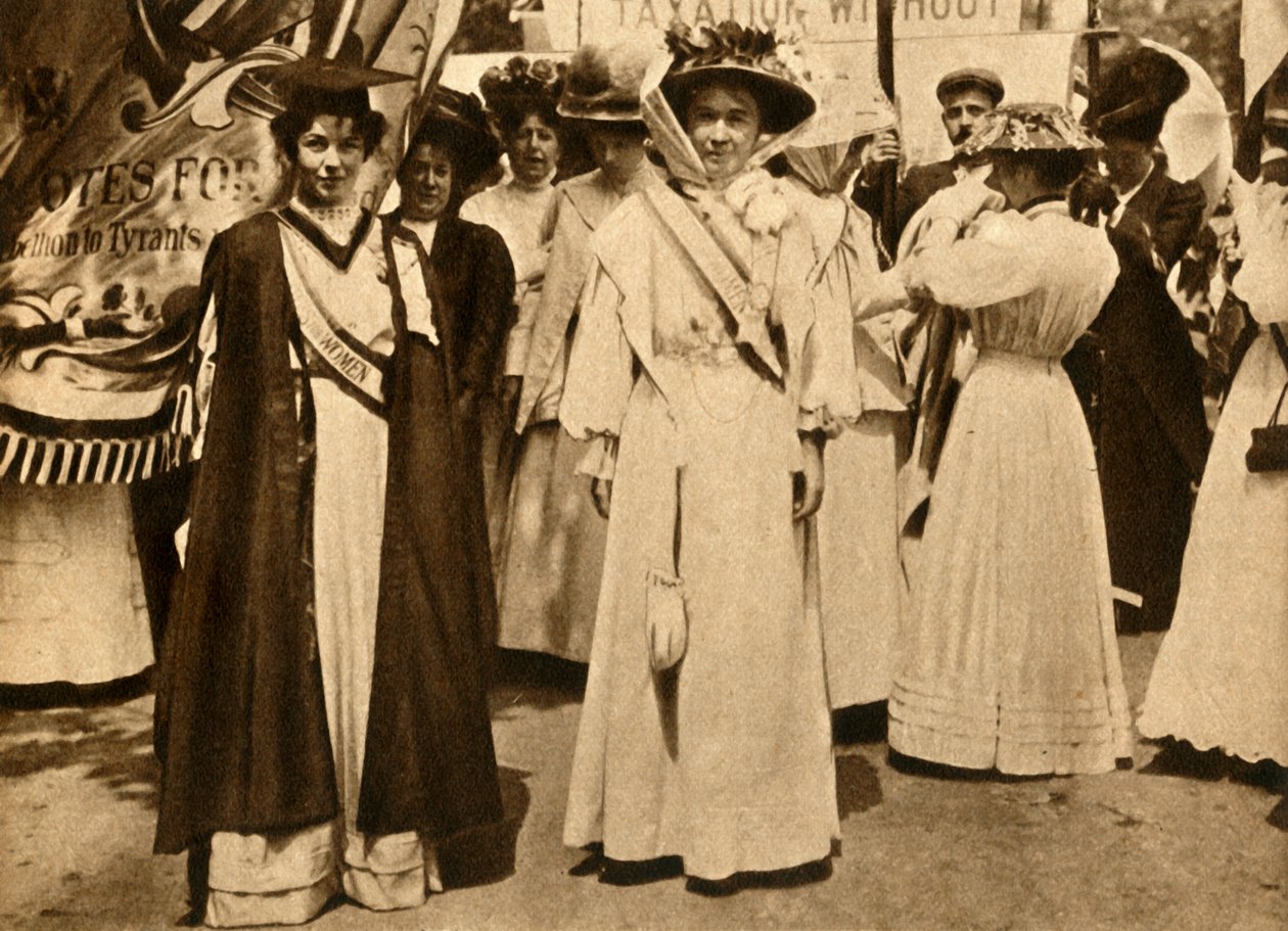 Christabel Pankhurst e Emmeline Pethick-Lawrence, Hyde Park, Londres, 21 de junho de 1908, 1933. de Unbekannt