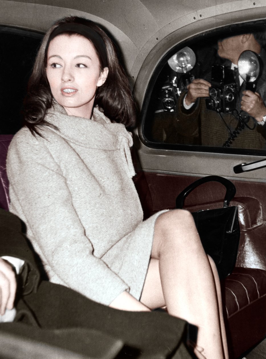 Christine Keeler chegando no Old Bailey, Londres, 1963 de Unbekannt
