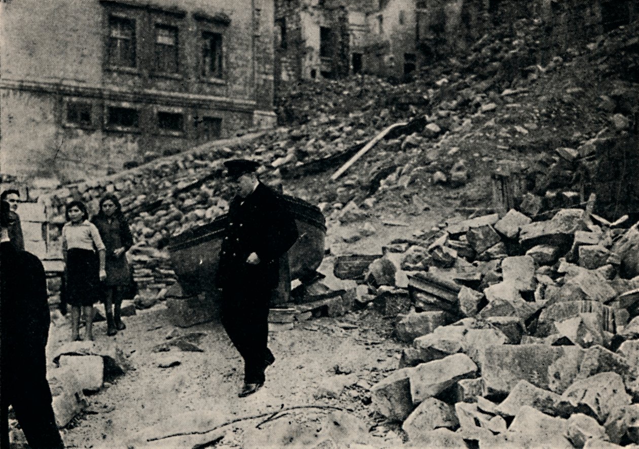 Churchill visita Malta maltratada, 1943, 1945. de Unbekannt