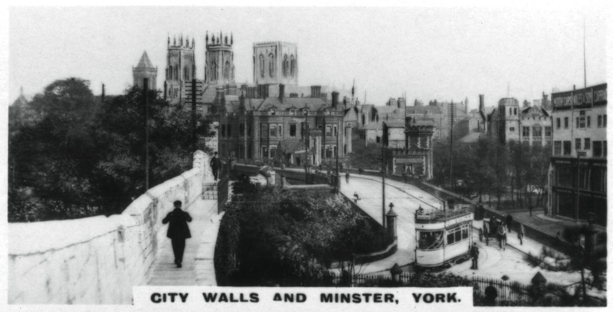 Muralhas da cidade e Minster, York, c1920s de Unbekannt