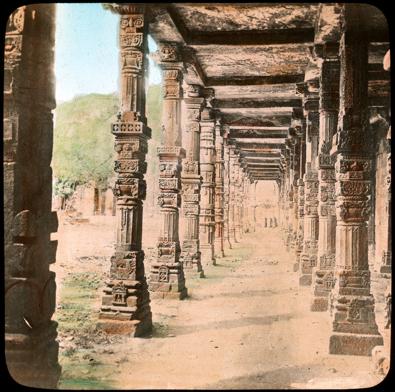 Colonnade, Delhi, Índia, final do século XIX ou início do século XX de Unbekannt