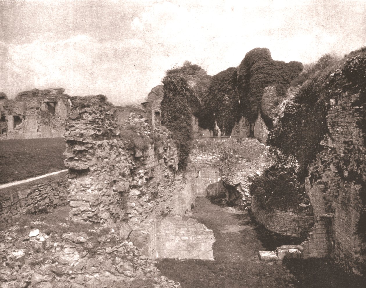 Castelo de Denbigh, Denbighshire, país de Gales, 1894. de Unbekannt