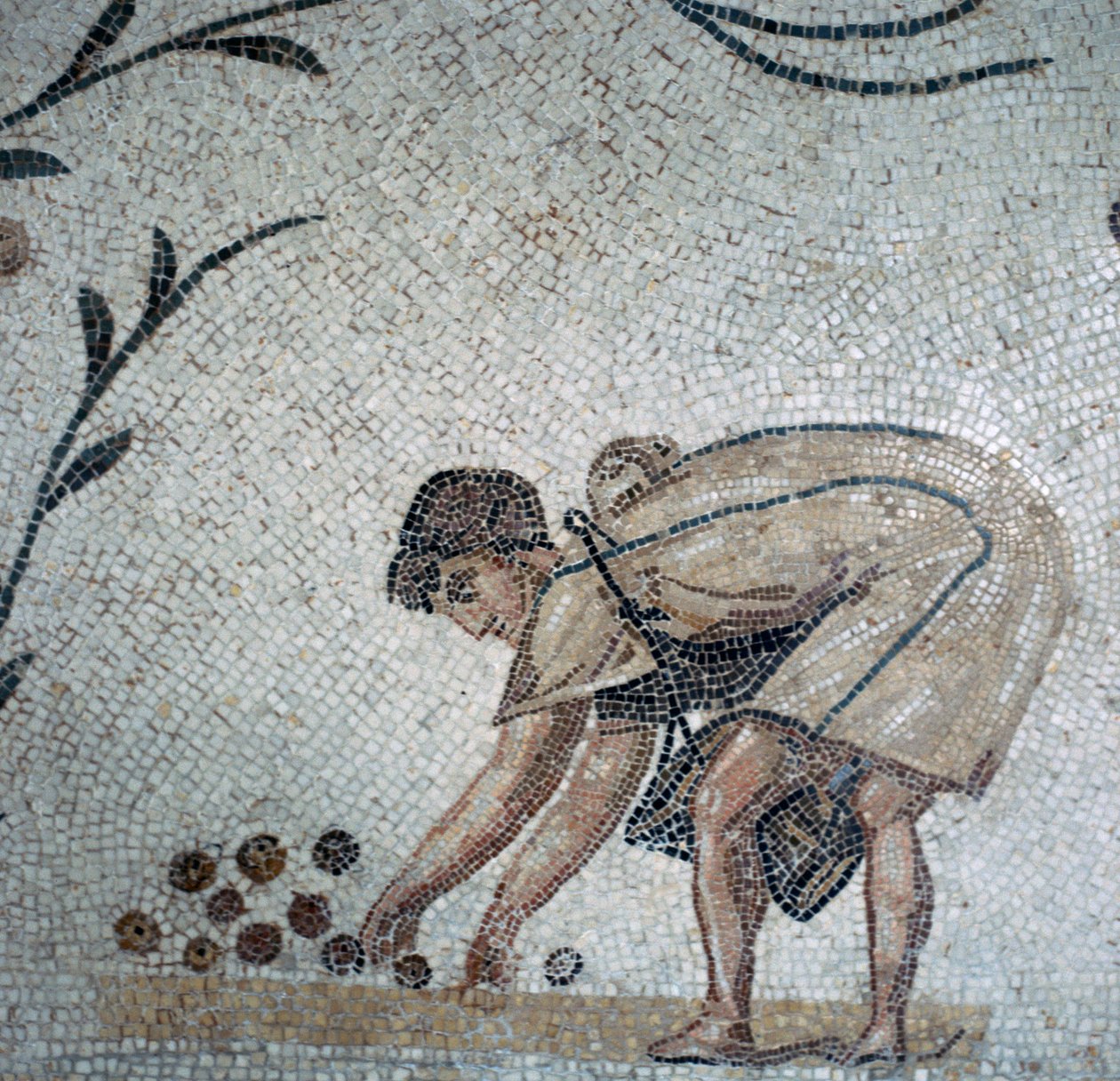 Detalhe de um mosaico romano mostrando a colheita de frutas, século II de Unbekannt