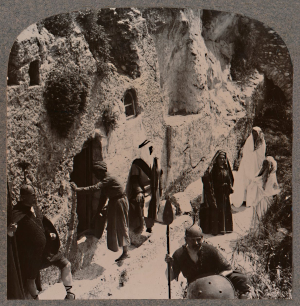 Discípulos, com as mulheres, no início da sepultura de Cristo, c1900 de Unbekannt