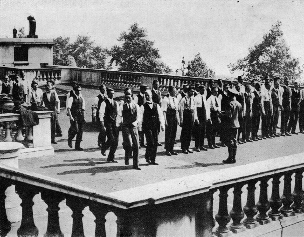 Perfuração de recrutas no telhado da Somerset House, Londres, 1914 de Unbekannt