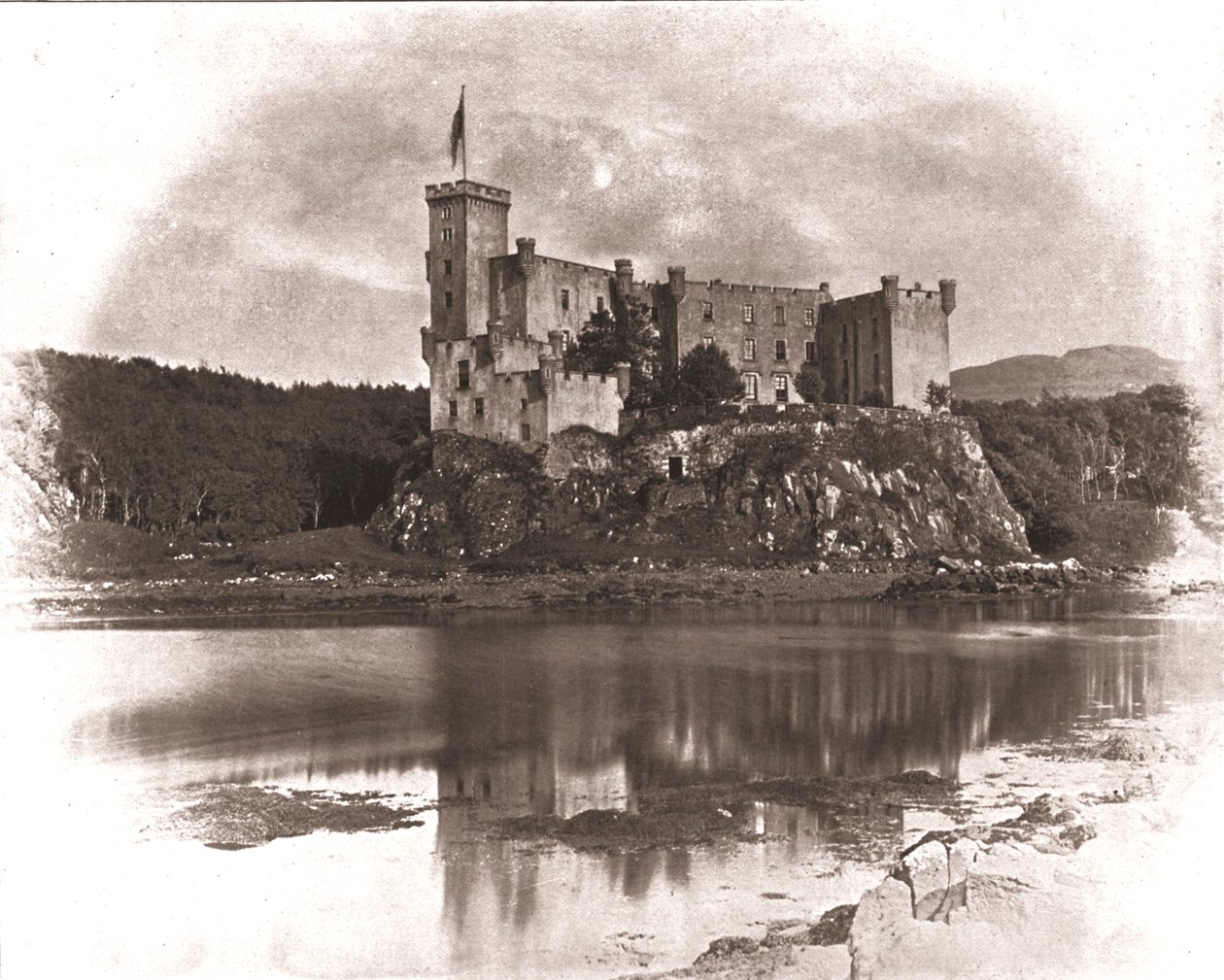 Castelo de Dunvegan, ilha de Skye, Escócia, 1894. de Unbekannt