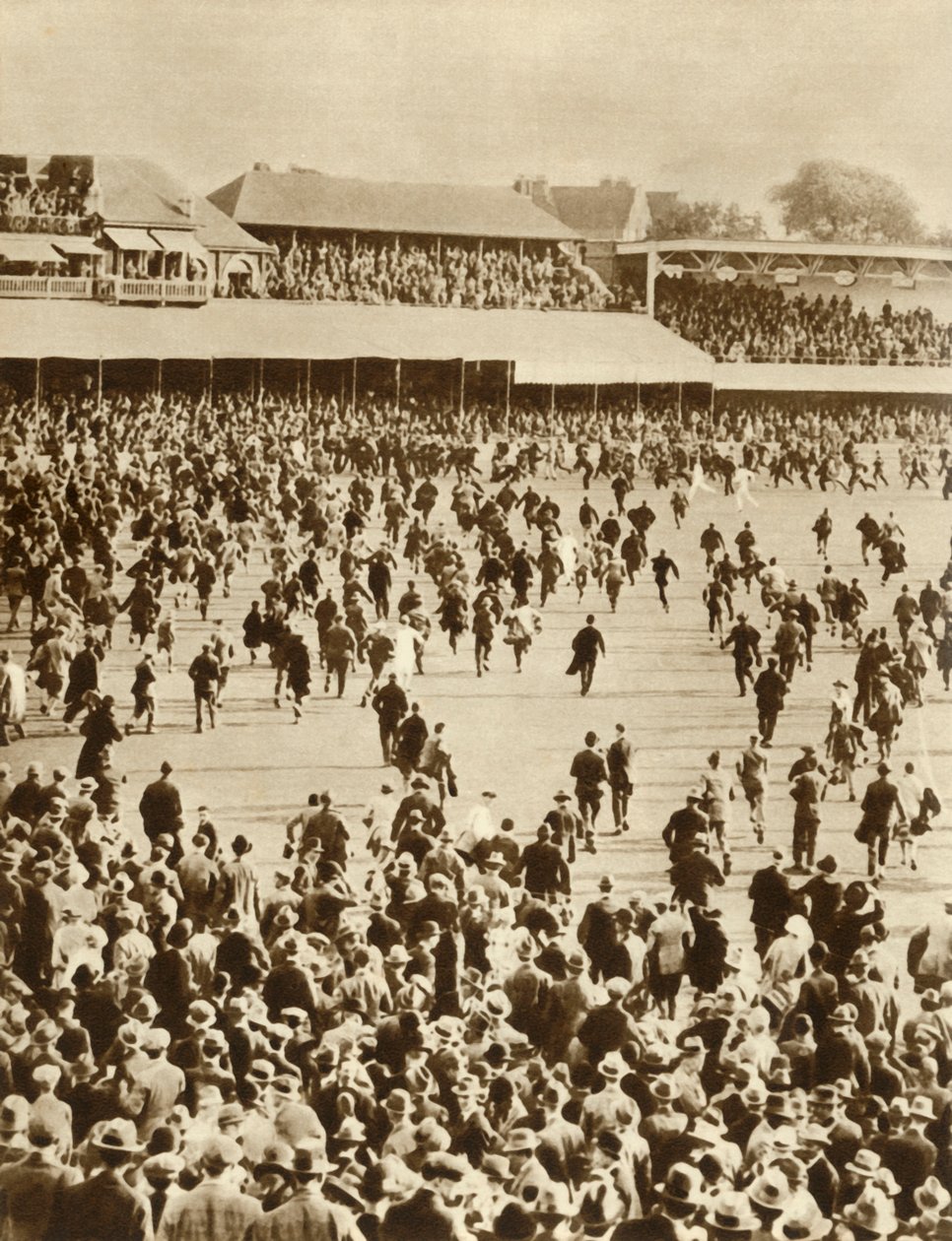 Inglaterra vence o The Ashes contra a Austrália, Oval Cricket Ground, Londres, 1926, 1935. de Unbekannt