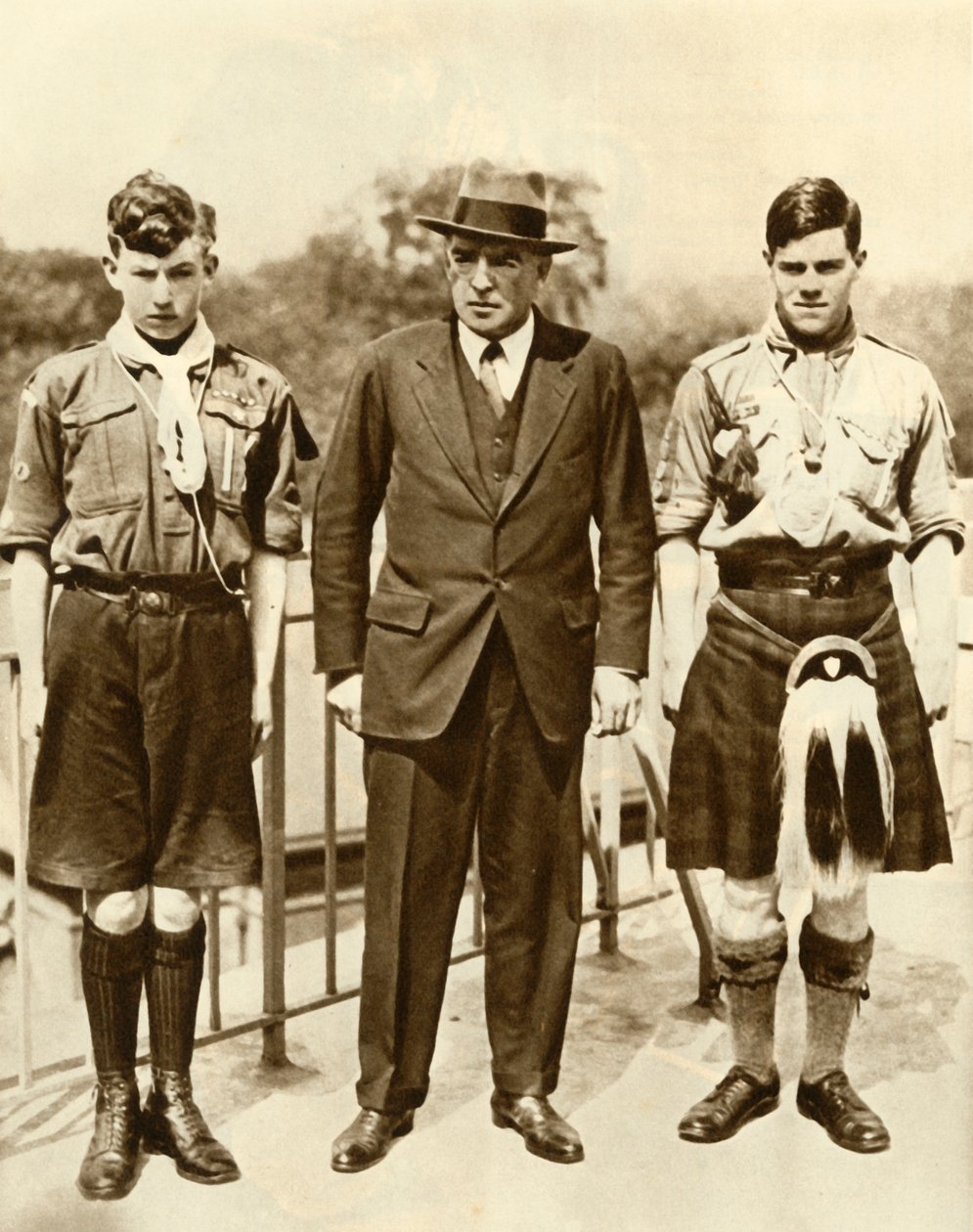 Ernest Shackleton com James Marr e Norman Mooney, 1921, 1935. de Unbekannt
