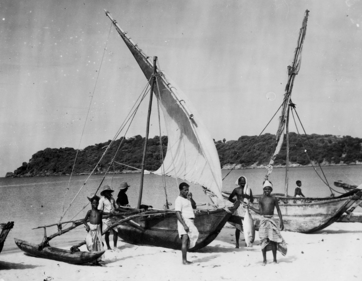 Barcos de pesca, Trincomalee, Ceilão, 1945 de Unbekannt