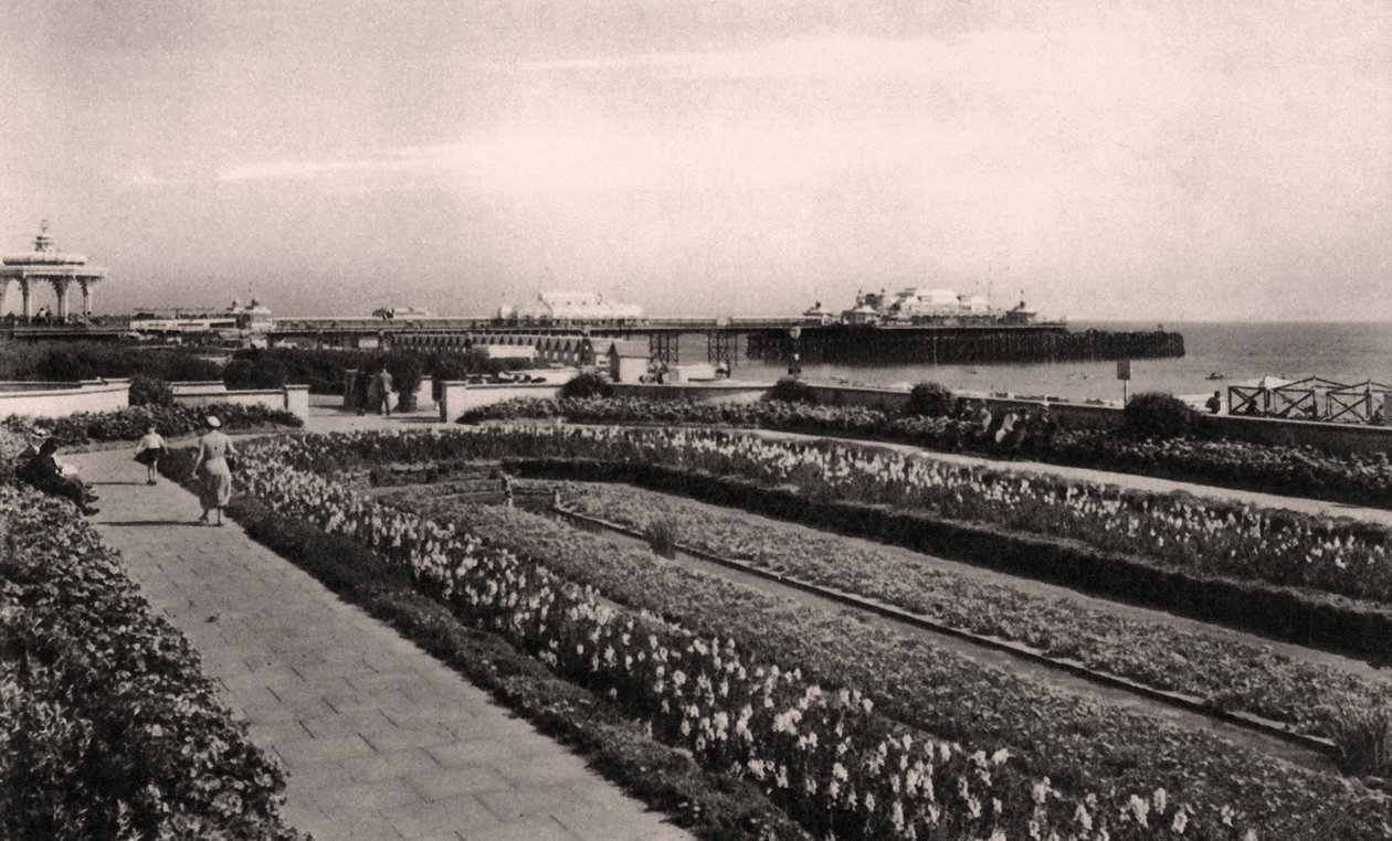 Jardins florais e o West Pier, Brighton, Sussex, 1938 de Unbekannt