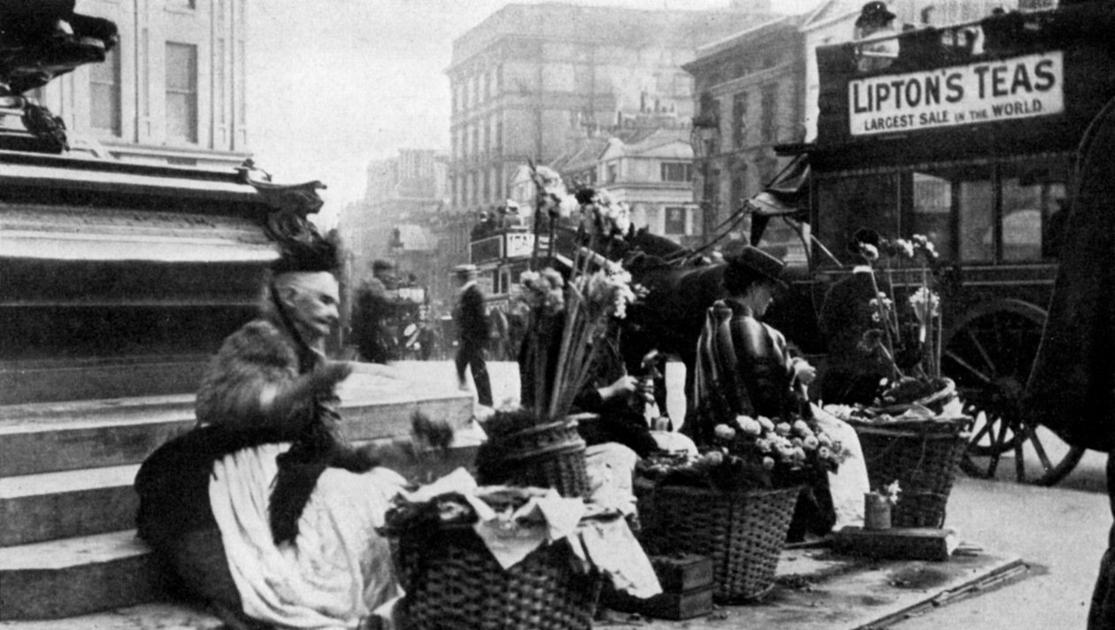 Vendedores de flores em Piccadilly Circus, Londres, 1901 1951 de Unbekannt