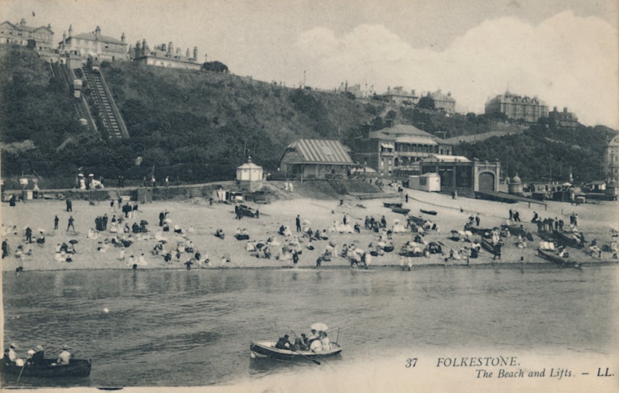 Folkestone. The Beach and Lifts, final do século XIX e início do século XX de Unbekannt
