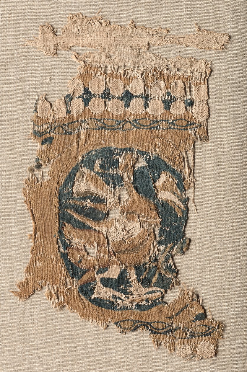 Fragmento de um enforcamento com Roundel e Border, 800s - 900s. de Unbekannt