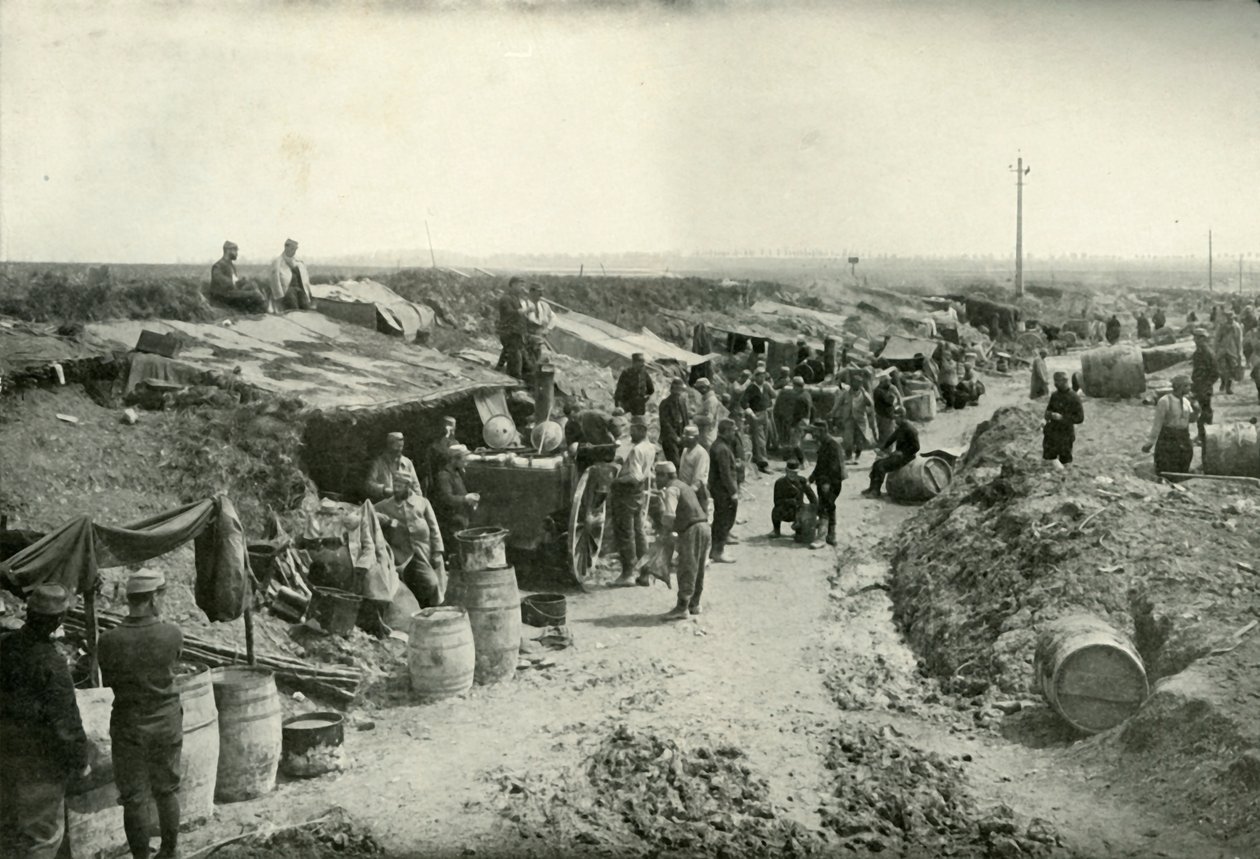 Cozinhas francesas de serviço de campo atrás da linha de tiro, 1919. de Unbekannt