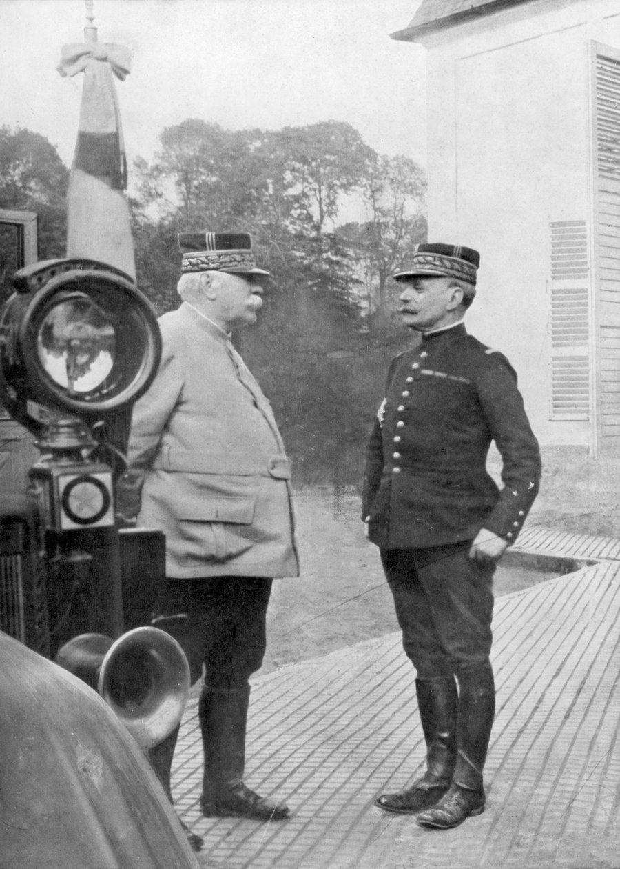 Generais franceses da Primeira Guerra Mundial Joseph Joffre e Ferdinand Foch, Flandres, 1914 de Unbekannt