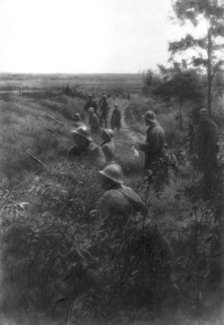 Posição de infantaria francesa em uma pista afundada, ao norte de Villers-Cotterets, Aisne, França, 1918 de Unbekannt