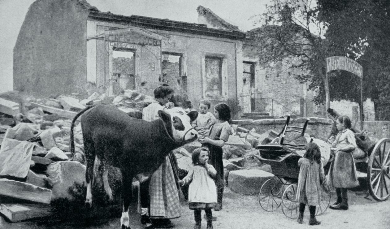 Refugiados franceses retornam à sua aldeia abandonada, Artois, Primeira Guerra Mundial, 1915 de Unbekannt