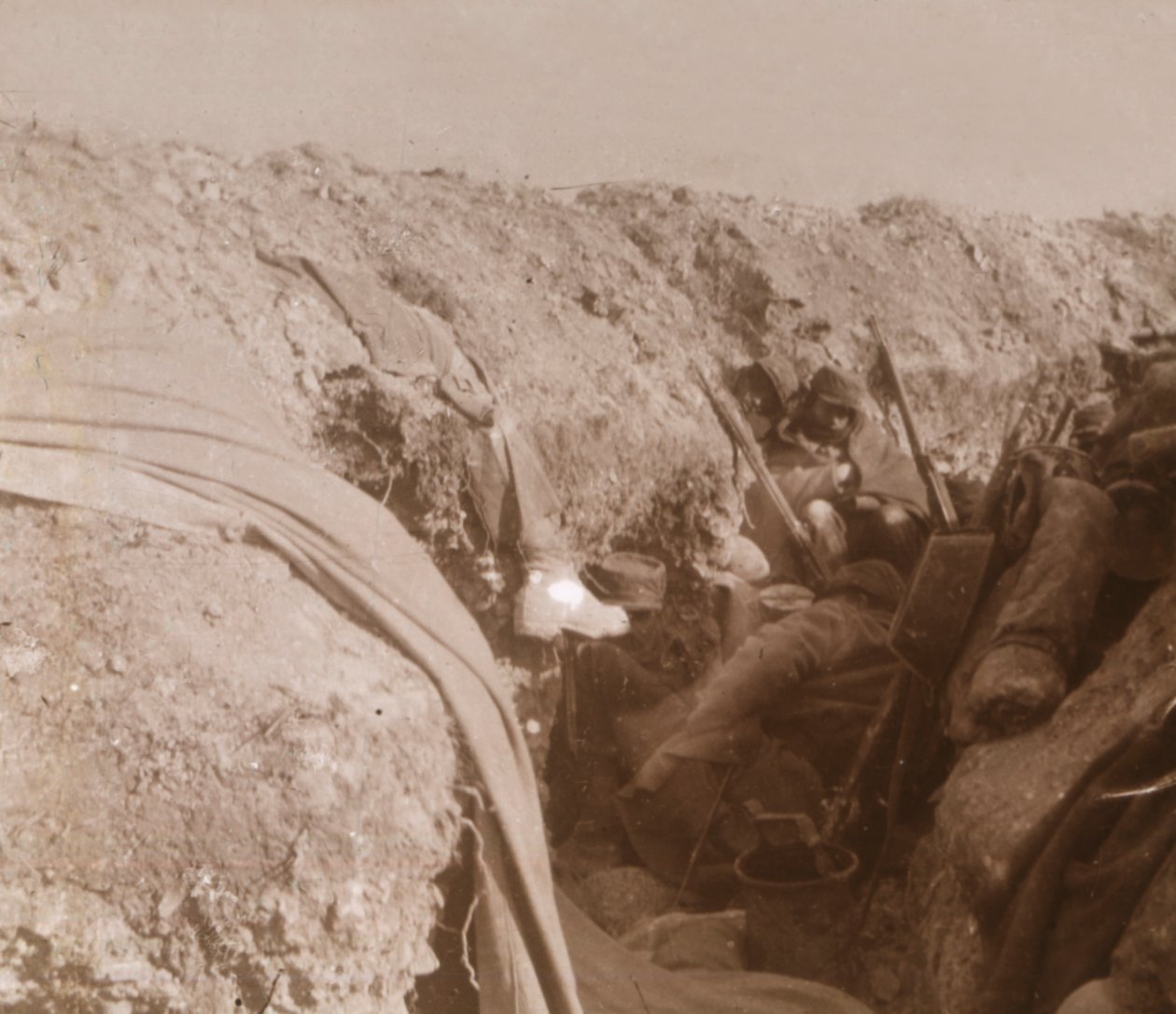 Trincheiras da linha de frente, Beauséjour, norte da França, c1914-c1918 de Unbekannt