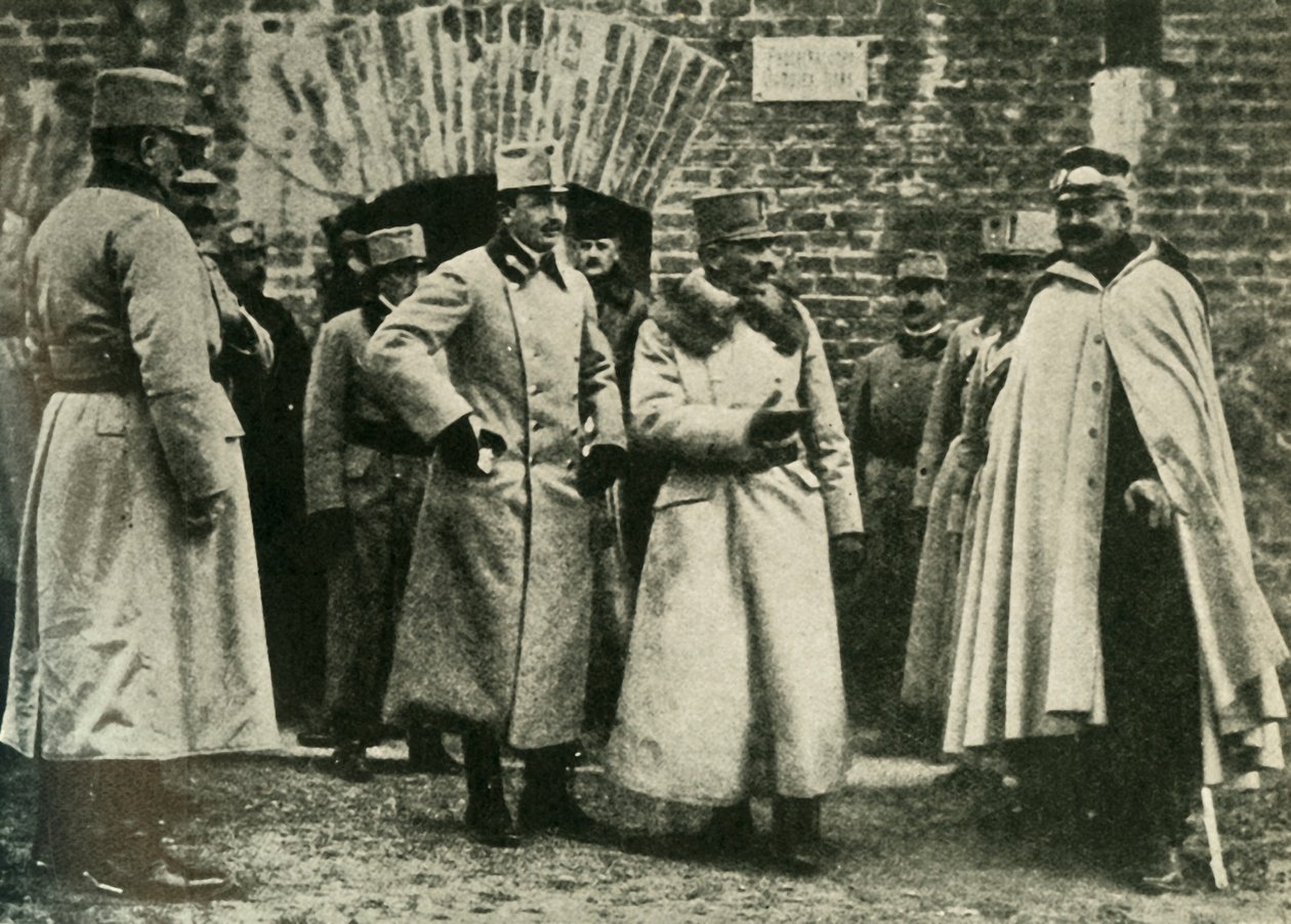 General Kusmanek e Príncipe Francis Joseph na fortaleza de Przemysl, Primeira Guerra Mundial, 1915, c1920. de Unbekannt