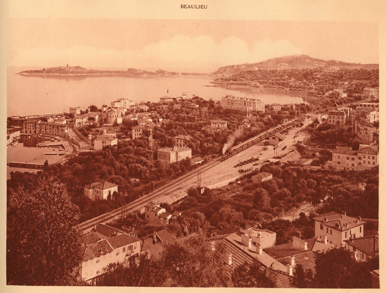Vista geral e Cap Ferrat, Beaulieu, 1930. de Unbekannt