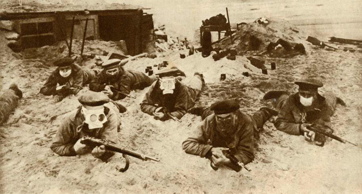 Tropas navais alemãs usando respiradores, Primeira Guerra Mundial, 1915, 1935. de Unbekannt
