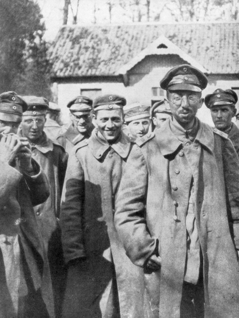 Prisioneiros alemães capturados em 18 de abril de 1918, França de Unbekannt